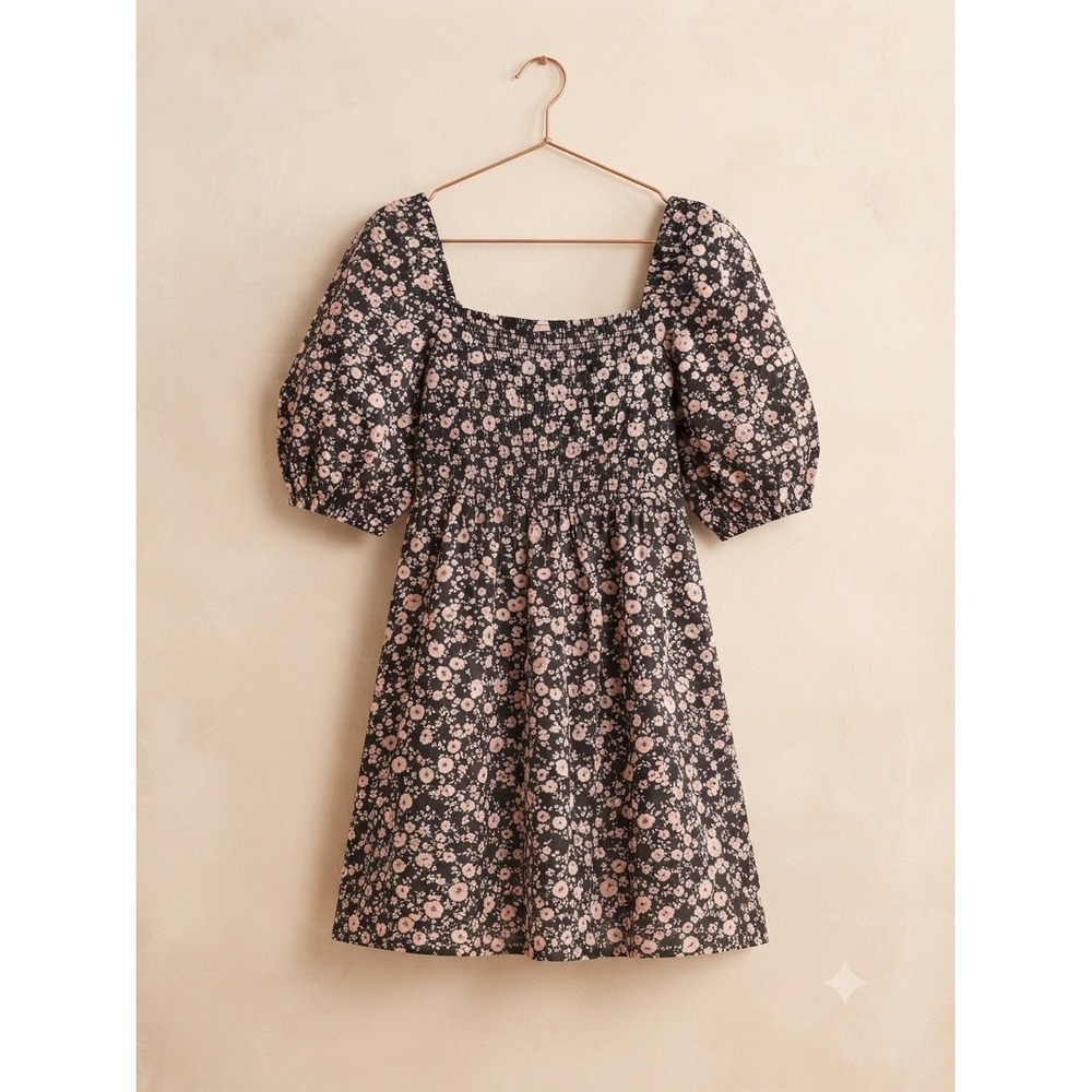 Old‎ Navy Dress Women Small Black Floral Puff Sleeve Smocked Mini Fit & Flare